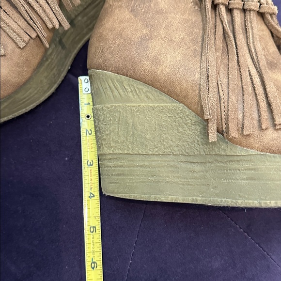 Sbicca Brown Fringe Wedge Ankle Boots - Picture 3 of 9